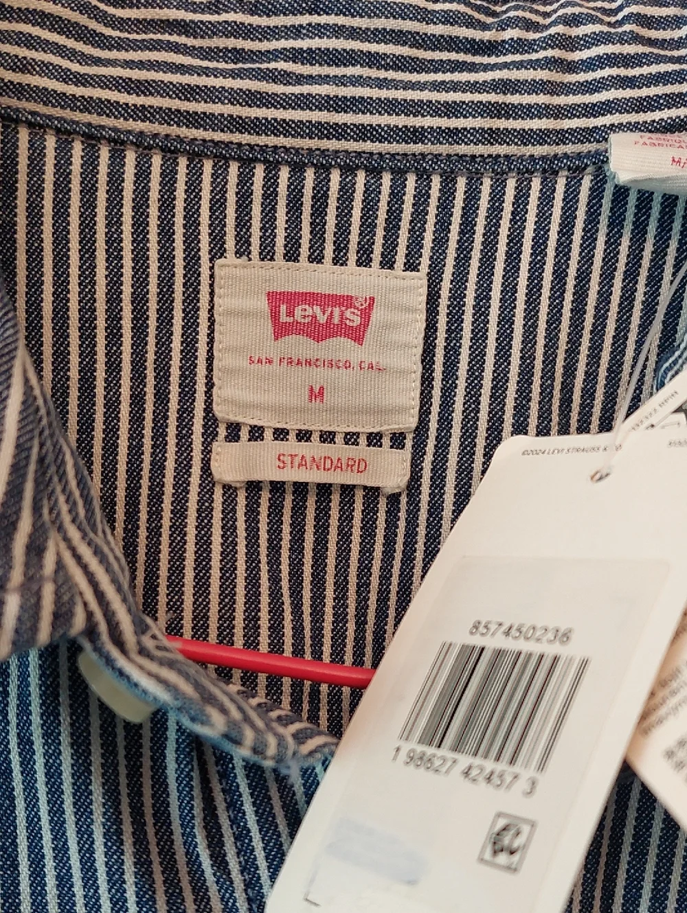 Levi's Men's Shirt, M,NWT - Picture 5 of 10